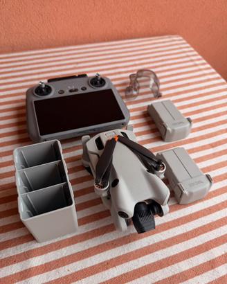 Dji mini 4 pro fly more combo