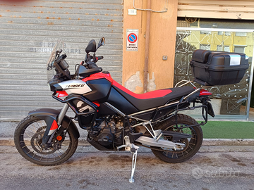 Aprilia tuareg 660