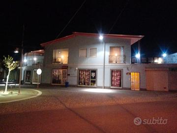 Villa indipendente con cortile