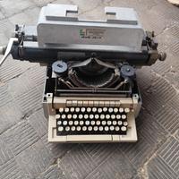 Macchina da scrivere Olivetti linea 98