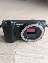 Sony a5100 (solo corpo)