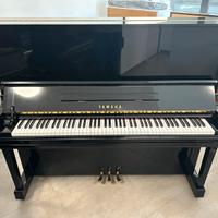 Pianoforte YAMAHA U30BL