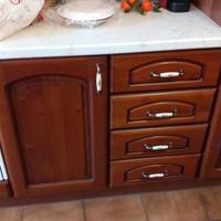 Cucina pensili, più  2 mobili bassi,   più  mobile