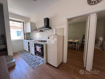 2 LOCALI A TREVIGNANO ROMANO