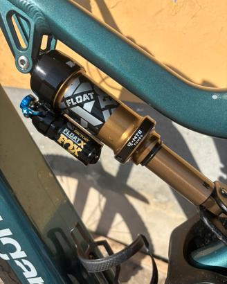 Fox float x factory kashima