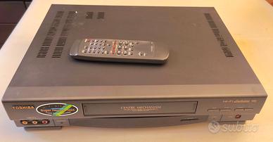 Videoregistratore VHS Toshiba V-703T