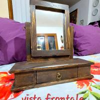 Specchiera da tavolo con cassetto portaoggetti