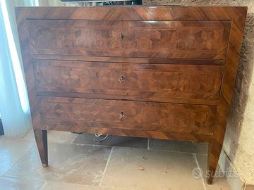 Cassettone intarsiato 1800