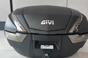 Bauletto moto  GIVI - Modello Carbon Look