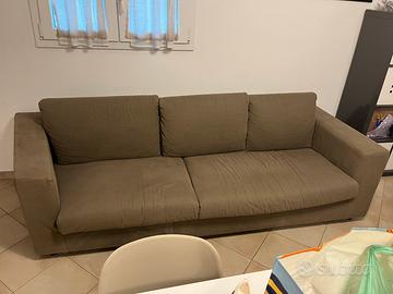 Divano lunghezza 2.60mt