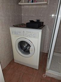 Lavatrice Indesit a carica frontale