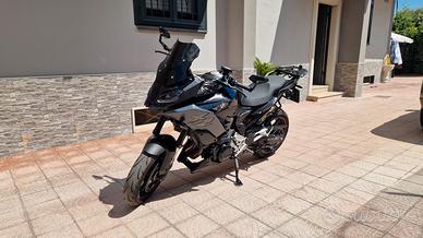 BMW F900XR