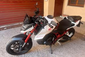 Honda Hornet 750