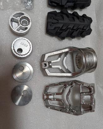pedane moto  sw motech ricambi