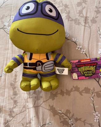 Peluche di Donatello delle tartarughe ninja.