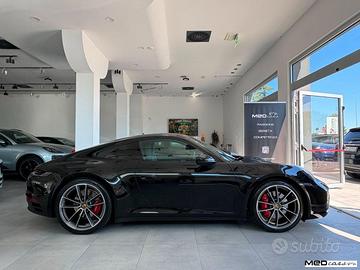 PORSCHE - 992