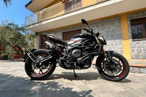Benelli 752s2023 come nuova