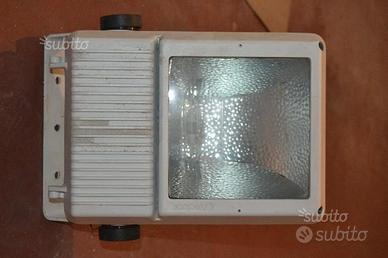 Faretti modello MIDA 3465 arcluce150W ASIMMETRICO