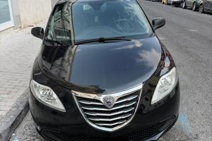 lancia y buone condizioni benzina e metano