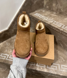 Stivaletti UGG Ultra Mini da donna  38