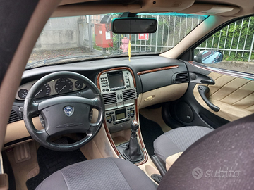 Lancia lybra