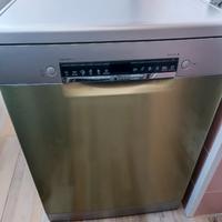 lavastoviglie Bosch come nuovo 