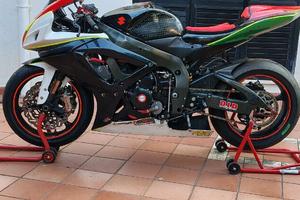 Suzuki GSX R 750 K7 Allest. Pista con Documenti