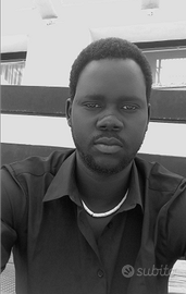 Receptionist dell'hotel, cameriere, lavapiatti