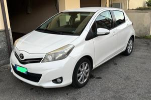 Toyota Yaris 5 porte Benziana