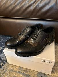 Mocassino nero e marrone