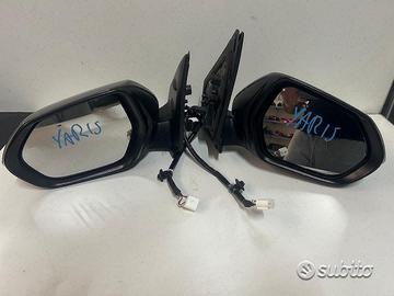 Specchietto retrovisore dx sx toyota yaris 2020>25