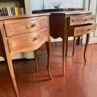 Graziosi comodini stile Chippendale