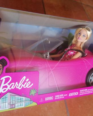 Cabrio di Barbie + bambola 