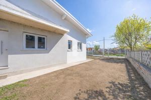 PORZIONE DI QUADRIFAMILIARE A ROMA