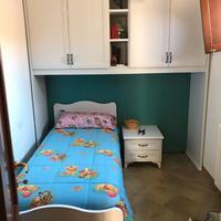 letto singolo completo ,comodino e rete