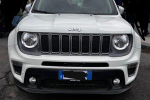 Jeep Renegade anno 2023 plug in