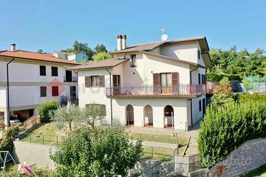 Villa singola Piazza al Serchio [Cod. 306VRG]