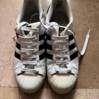 Adidas superstar