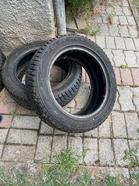 Gomme auto