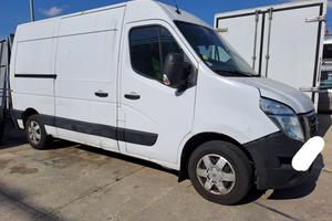 Nissan NV 400 per ricambi
