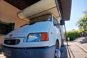 Ford Transit Elnagh 2.5cc Diesel Aspirato 5 Posti