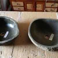 Lavandino lavabo in pietra o sasso di fiume