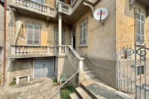Casa indipendente di 110 m² con 3 locali e box aut