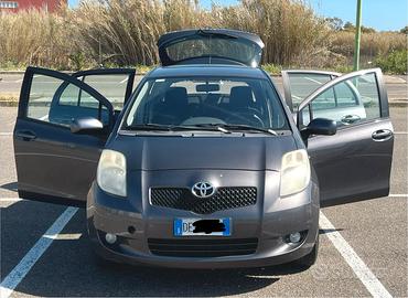Toyota Yaris Navi 1.3 5 porte
