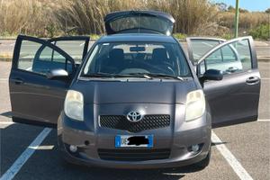 Toyota Yaris Navi 1.3 5 porte