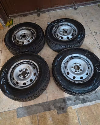 4 ruote complete per Fiat Ducato 215/70 R15C
