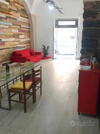 Bottega Via F.Crispi/Via D'Amico