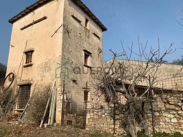 Rustico a Tregnago (VR)