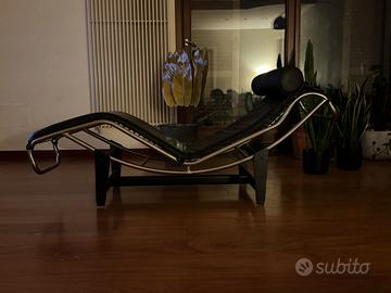 Chaise longue