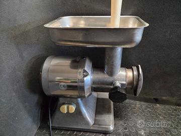 Tritacarne Fama 220volt 